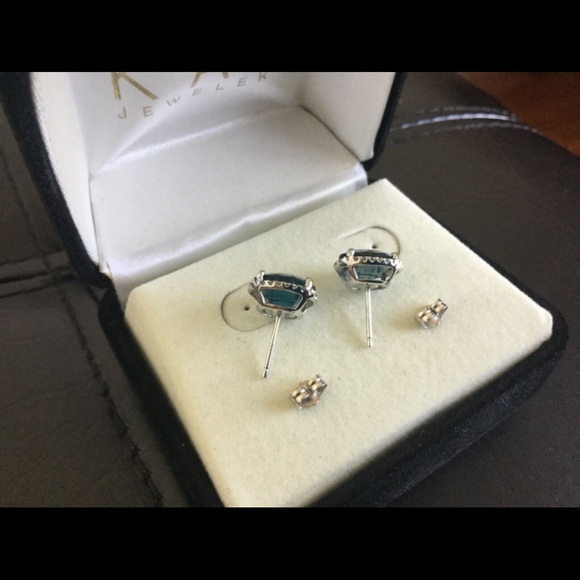 14K White Gold London Blue Topaz and Diamonds Oval Stud Earrings - Picture 5 of 12